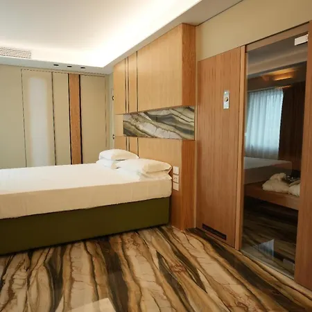 Cala Moresca Aparthotel 4*