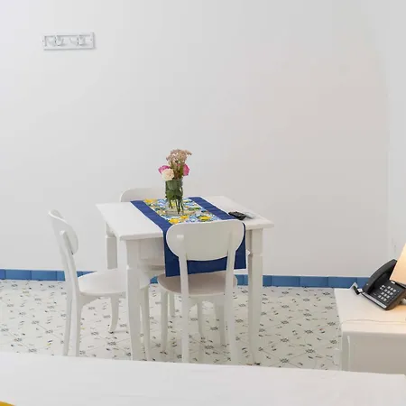 Cala Moresca Aparthotel 4*