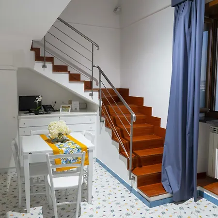 Hotel apartamentowy Cala Moresca 4*