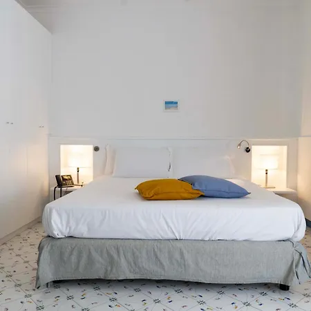 Cala Moresca 4*