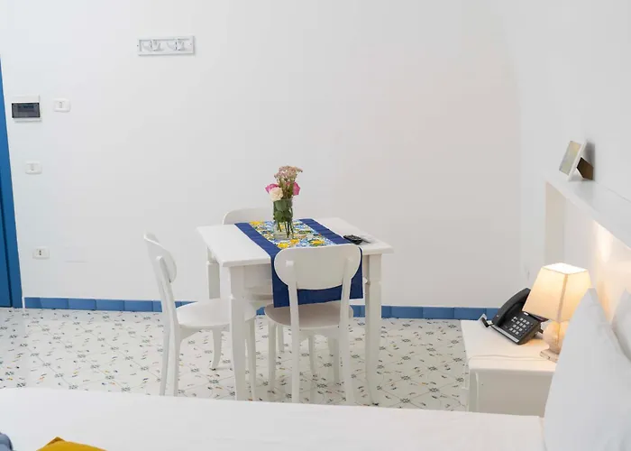 Cala Moresca Apartahotel 4*