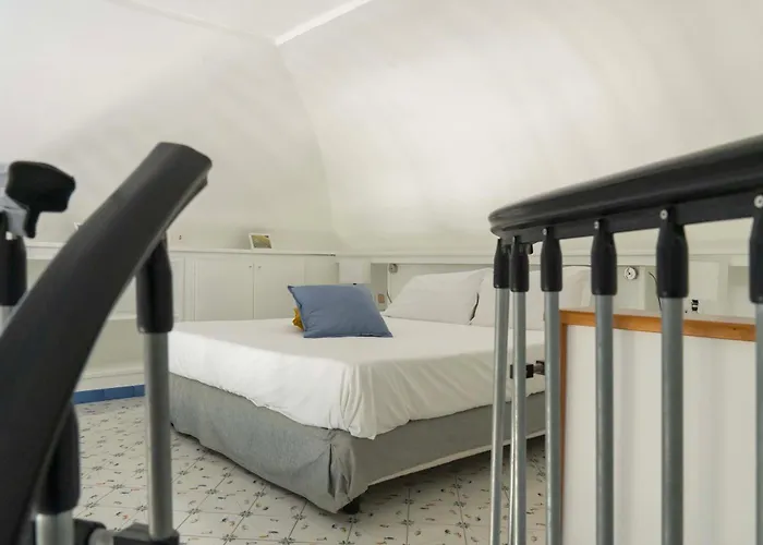 Apartahotel Cala Moresca 4*