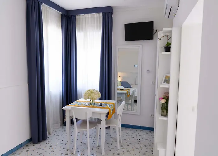 Cala Moresca Apartahotel 4*