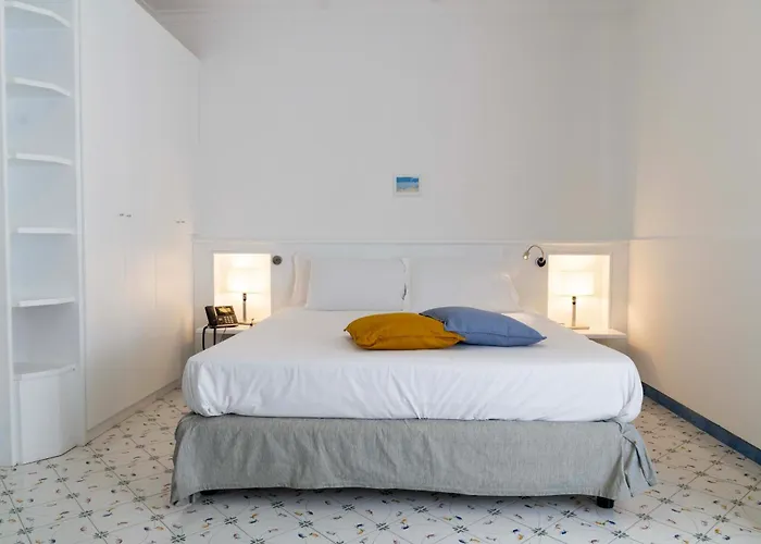 Cala Moresca 4*