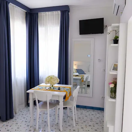 Cala Moresca 아파트호텔 4*