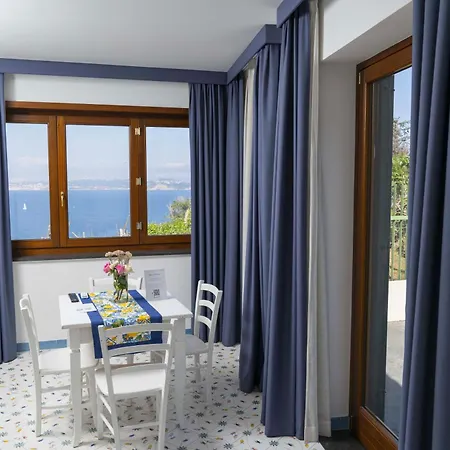 Cala Moresca 4*