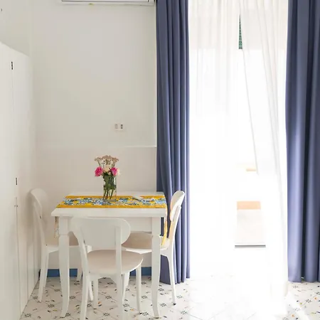 شقة فندقية Cala Moresca 4*